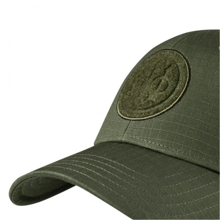 czapka z daszkiem Beretta Shield Flexfit Green Stone L na białym tle
