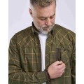 zbliżenie na kołnierzyk button down koszuli Pinewood Wolf Green Terracota