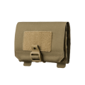Attack Pouch Black zamocowana na kamizelce taktycznej w systemie MOLLE