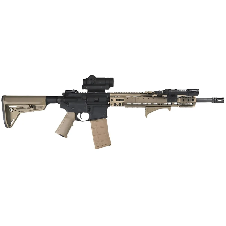 zbliżenie na dolną stopkę magazynka Magpul MAG557-MCT w kolorze FDE