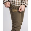 Spodnie Pinewood Earth Brown – detal materiału i szwów model 5318