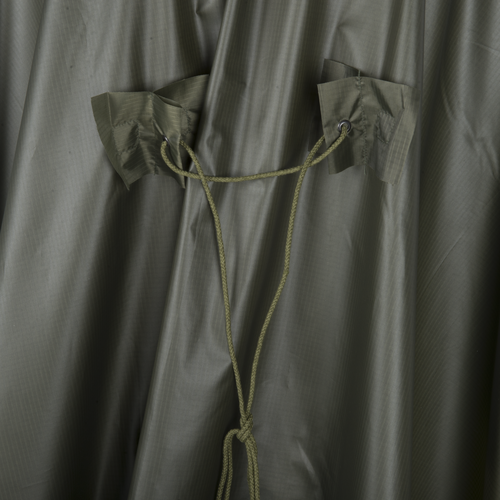 Helikon poncho U.S. – detal materiału w kolorze Olive Green