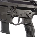 System zamka ADC Heavy z zewnętrznym pazurem wyciągu w modelu AR9 Competition 9mm