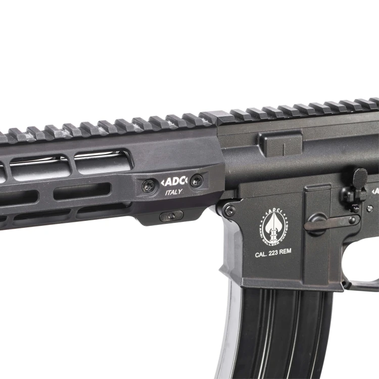 Uniwersalny karabin ADC M5 Plus z lufą 14,5 cala i ośmiokątnym łożem wolnopływającym M-LOK