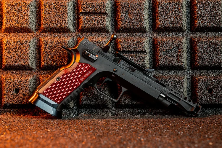Pistolet KMR L-02 Emiq SA 5" 9mm luger