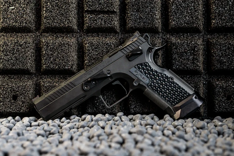 Pistolet KMR L-02 Orca SA 5" .40S&amp;W czarny