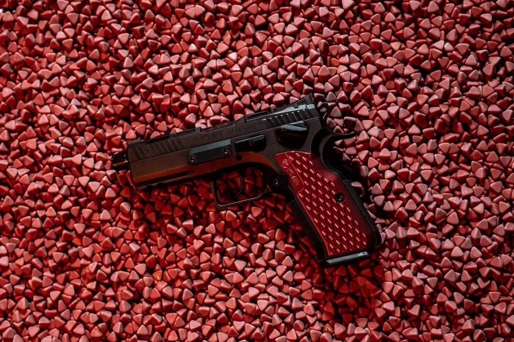 Pistolet KMR W-02 Vapor OR SR SA/DA 9mm luger