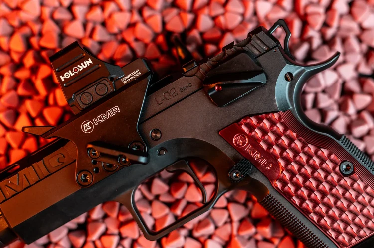 Pistolet KMR L-02 Emiq SA 5" 9mm luger + kolimator