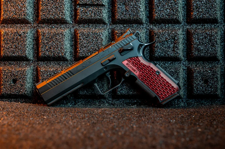 Pistolet KMR W-02 Spectra S OR SA/DA 5" 9mm luger