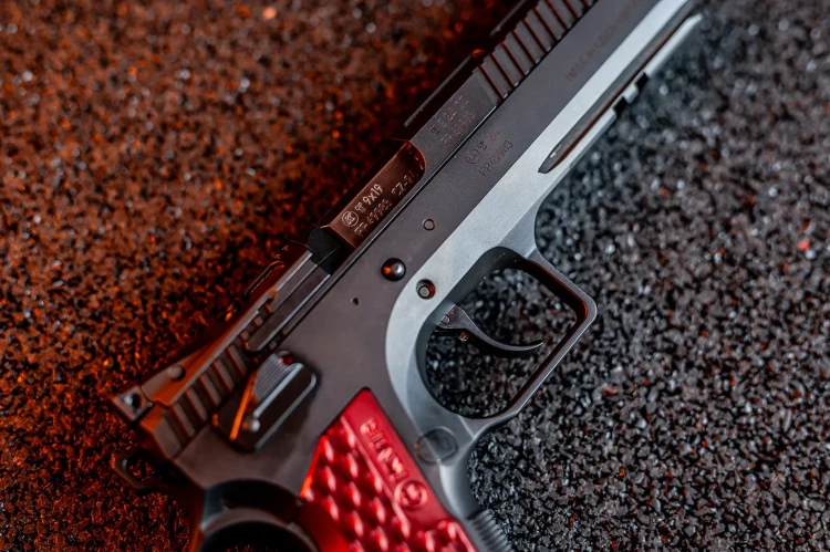 Pistolet KMR W-02 Spectra S OR SA/DA 5" 9mm luger