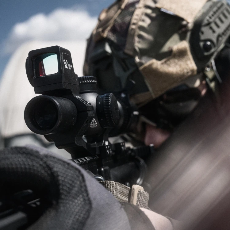 Zestaw taktyczny Vortex AR: Luneta Venom 1-6x24 AR-BDC3 MOA, Kolimator Venom 3 MOA, Montaż Cantilever 30 mm