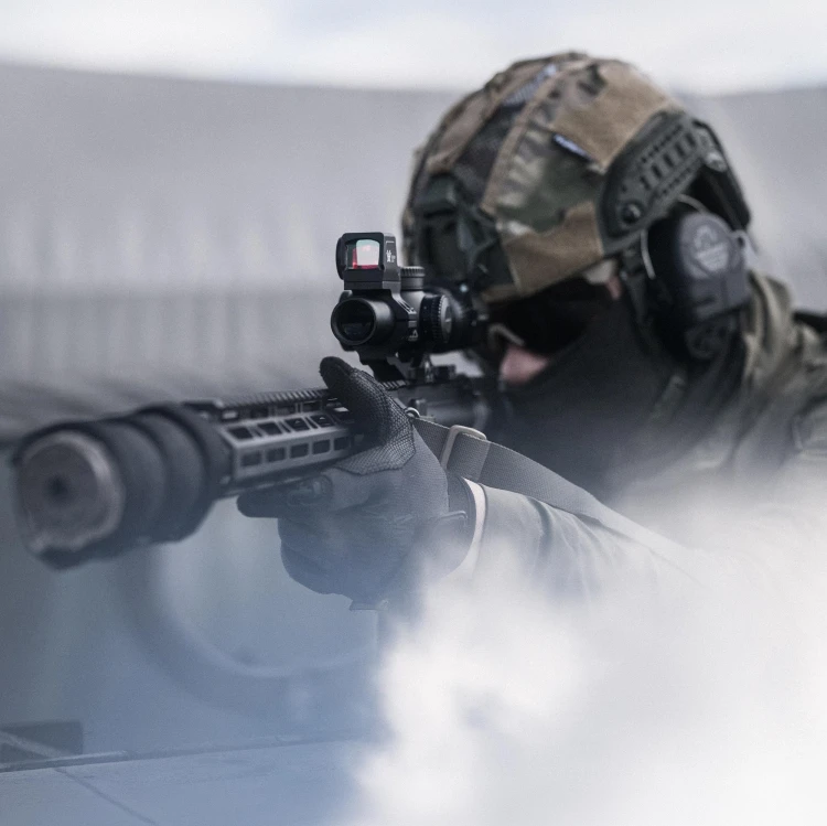 Zestaw taktyczny Vortex AR: Luneta Venom 1-6x24 AR-BDC3 MOA, Kolimator Venom 3 MOA, Montaż Cantilever 30 mm