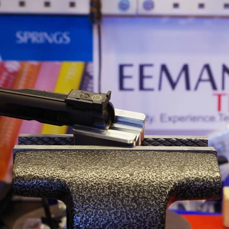 Blokada zamka CZ Eemann Tech