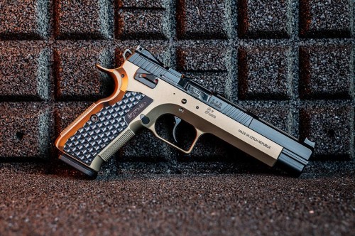 Pistolet KMR S-02 OR SA 6" 22LR Brązowo-Czarny
