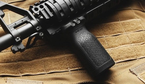 Chwyt przedni Magpul RIS RVG weaver FDE