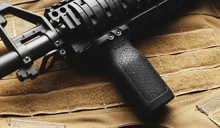 Chwyt przedni Magpul RIS RVG weaver FDE