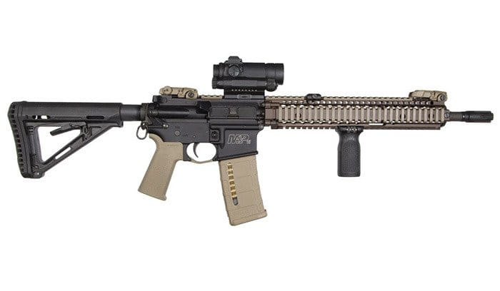 Chwyt przedni Magpul RIS RVG weaver FDE