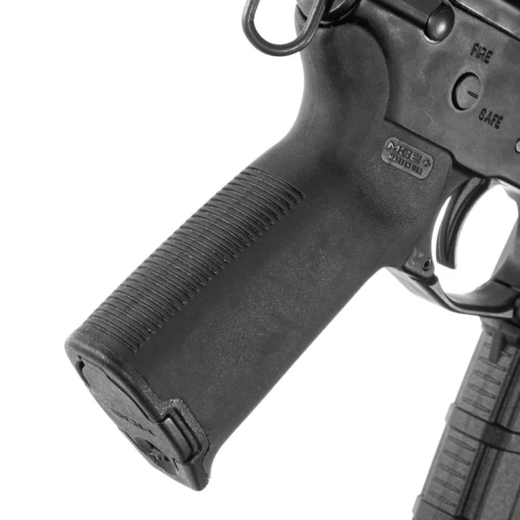 Chwyt pistoletowy Magpul MOE+ FDE AR15/M4