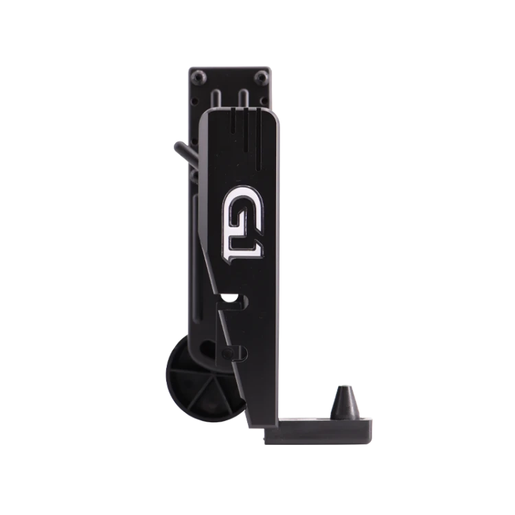 One_Black_front-1.png