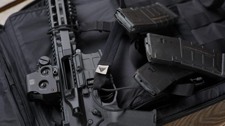 Karabinek AR15 Radian Model 1 223REM 17,5" BLK + EOTech