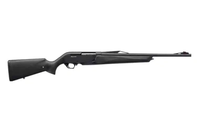 Karabin samopowtarzalny SXR2 COMPOSITE z nowoczesną, czarną kolbą kompozytową.